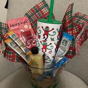Starbucks Festive Bath & Body Gift Set with Green and Red Accents